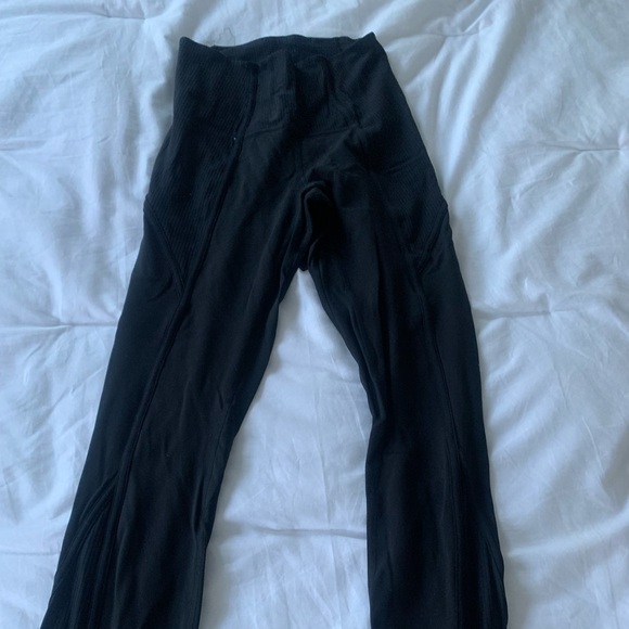lululemon Align Ribbed Panel
High-Rise Tight 25" - Picture 1 of 4